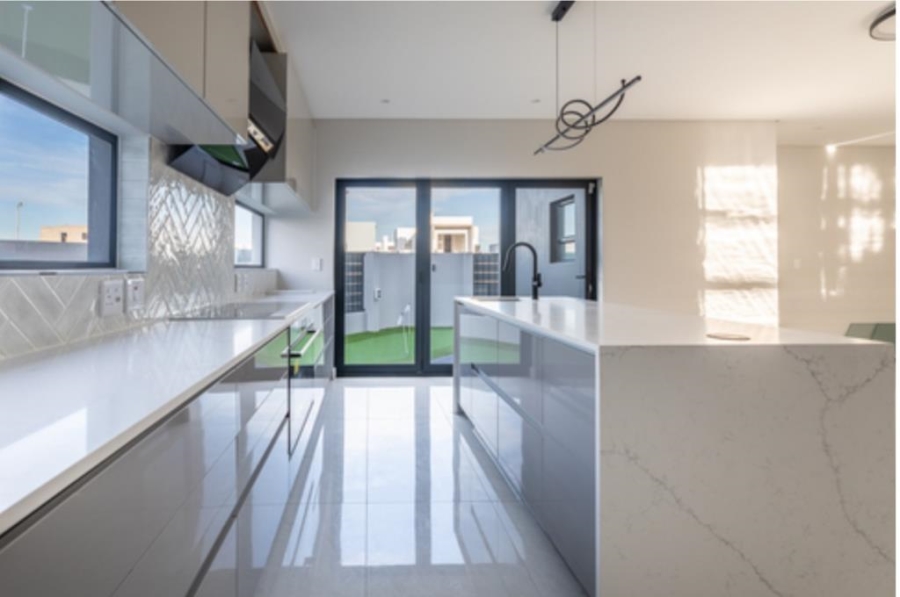 4 Bedroom Property for Sale in Sandown Western Cape